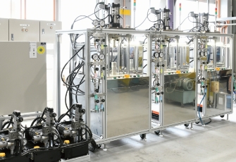 Inspection equipment for high-pressure gas products